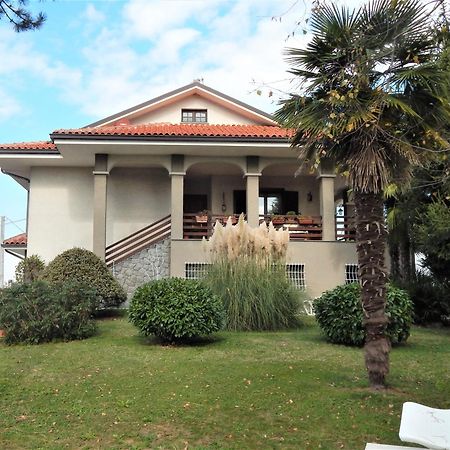 Bed and Breakfast Amo' le Langhe Narzole Esterno foto