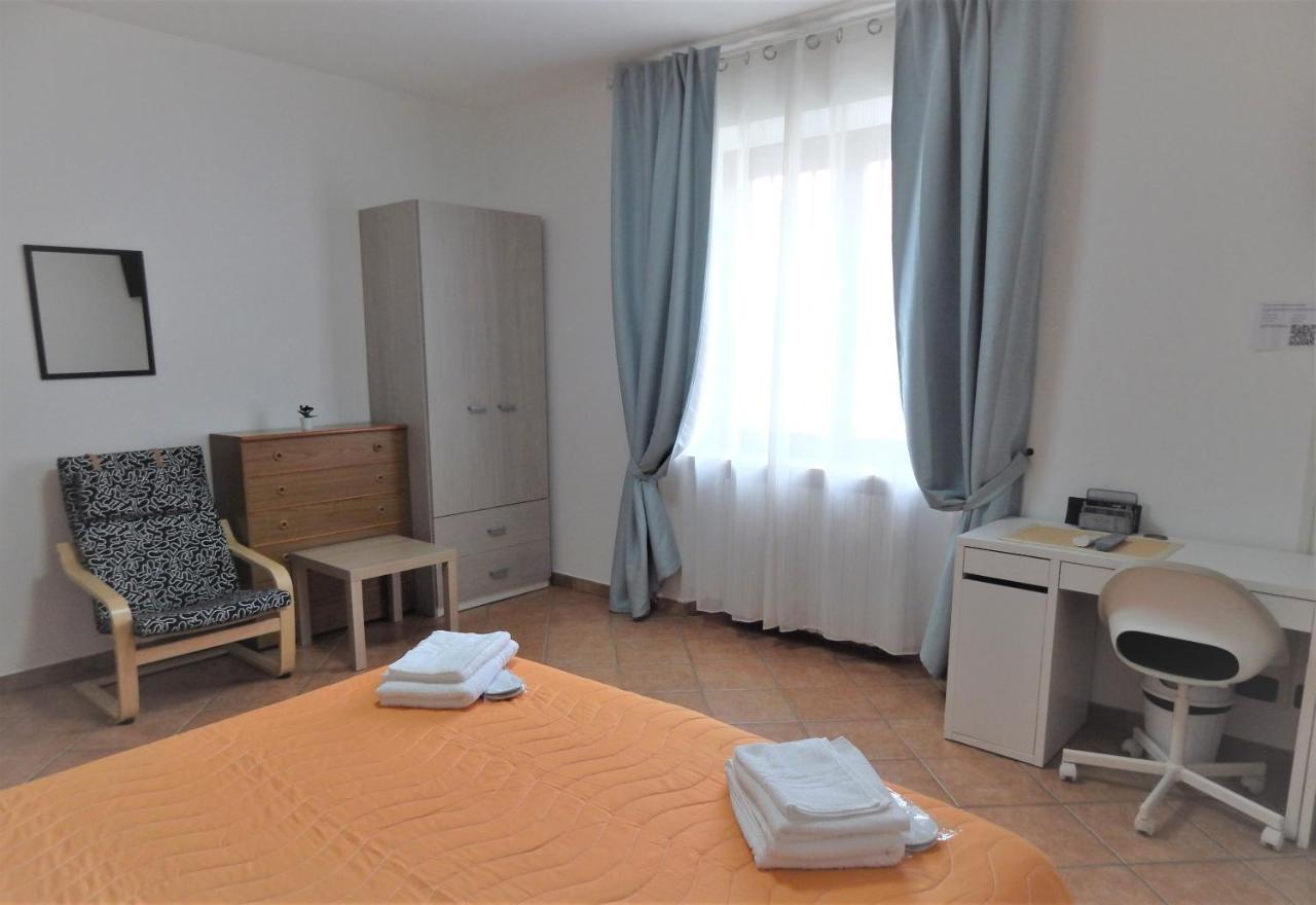Bed and Breakfast Amo' le Langhe Narzole Esterno foto